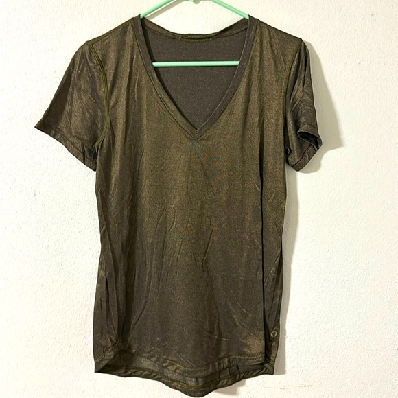 Lululemon, Metallic Women’s Tee, Size Medium/10 - Picture 1 of 5